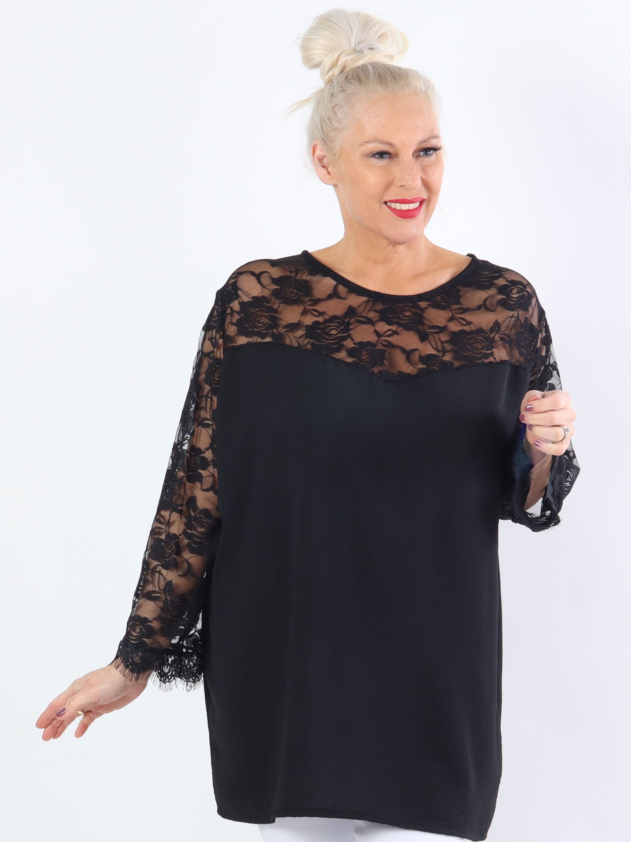 Nadine - Sød plus size blonde tunika med sløjfe i ryggen